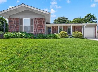 506 Aspen Dr, Saint Louis, MO 63126