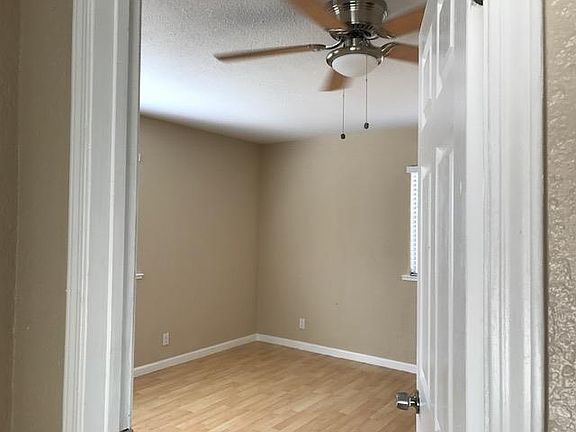 5th image of 1775 Flickinger Ave