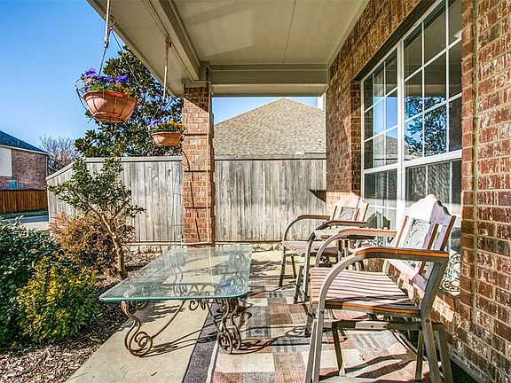 3rd image of 8312 La Quinta Ln