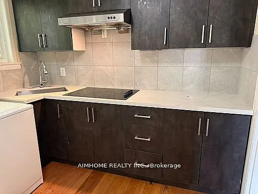 256 Patricia Ave #MAIN — Photo 3
