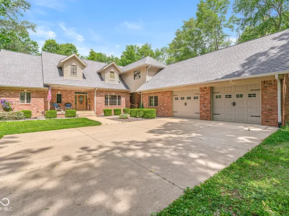 5599 N Brandywine Rd, Shelbyville, IN 46176