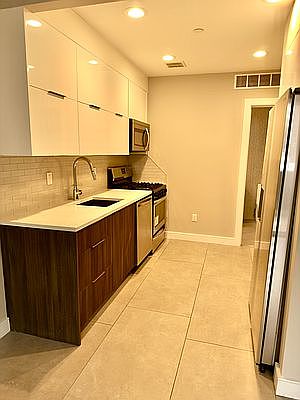 2nd image of 168 E 100th St #702