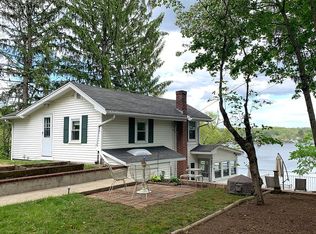 10 Woolford Rd, Wrentham, MA 02093