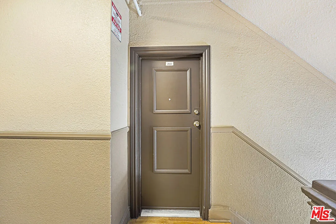 Studio, 1.0 bath, 600 sqft, $1,550 — Photo 3
