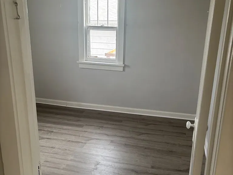 624 N Lewis Ave — Photo 9