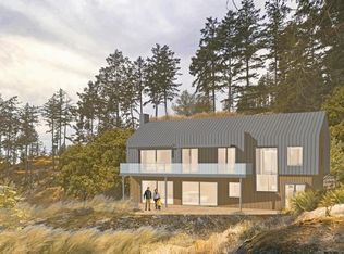 266 Shore Ln, Bowen Island, BC V0N1G2