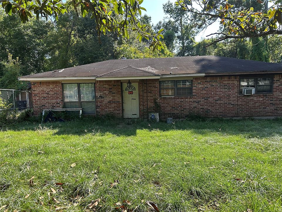 1st image of 25910 Water Ridge Dr