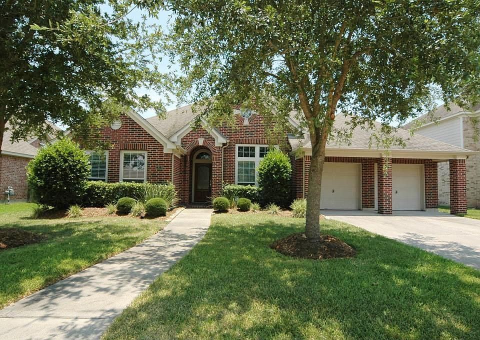 1st image of 2919 Grand Shore Ct