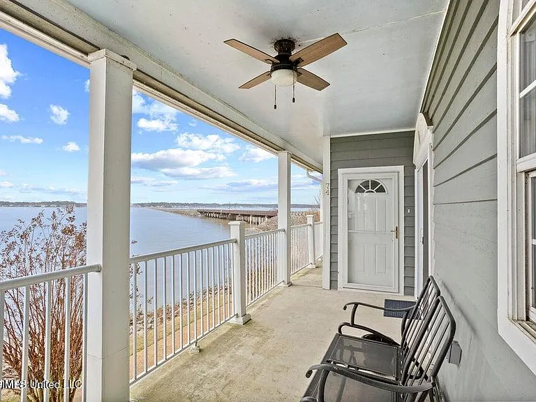 74 Lake Barnett Dr — Photo 1