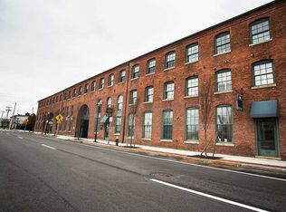 555 S Water St APT 210, Providence, RI 02903