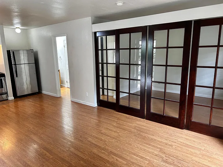 101 Kinross Dr #4 — Photo 40
