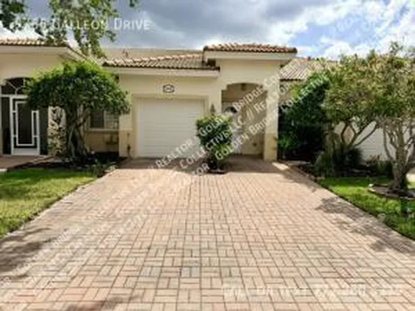9766 Galleon Dr, West Palm Beach, FL 33411