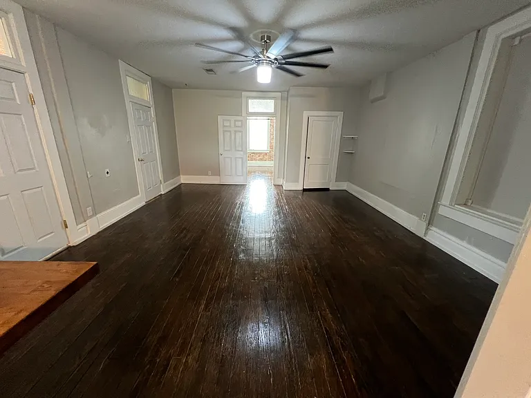 610 S Main St — Photo 13