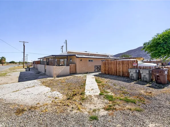 81 Panorama Dr, Thermal, CA 92274