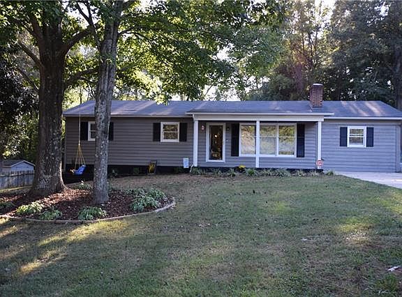 2nd image of 3471 Yorkland Dr