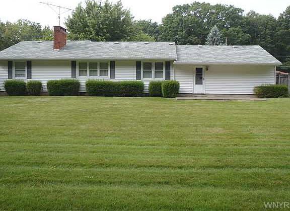 2nd image of 4017 N Hampton Brook Dr
