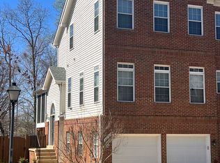 20709 Riptide Sq, Sterling, VA 20165