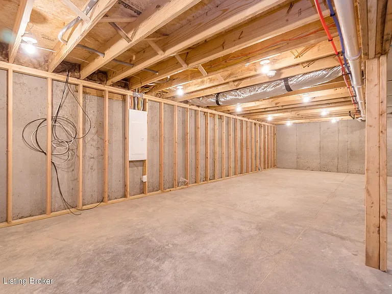 11502 Bellewood Garden Ct — Photo 38