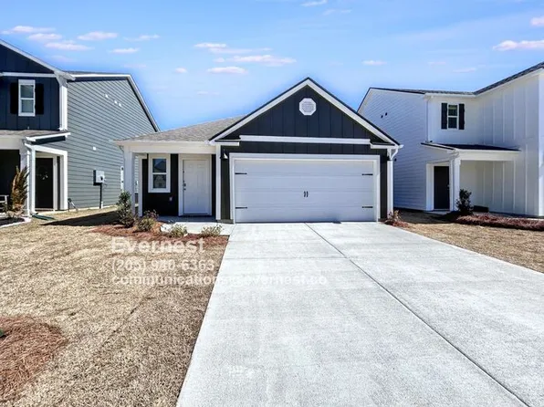 1435 Long Leaf Ln, Odenville, AL