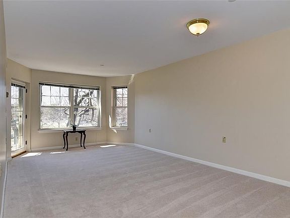 4th image of 355 Blackstone Blvd APT 222