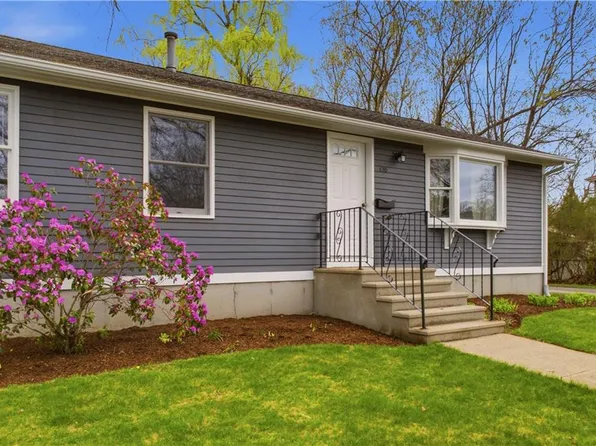 5 Saint Marys Way, Warren, RI 02885