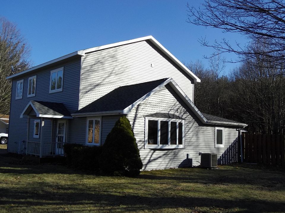 1st image of 863 E Park St