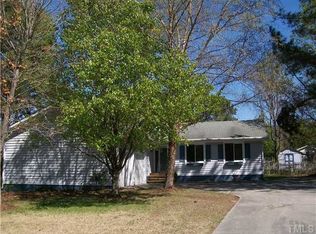 105 Riding Ridge Rd, Fuquay Varina, NC 27526