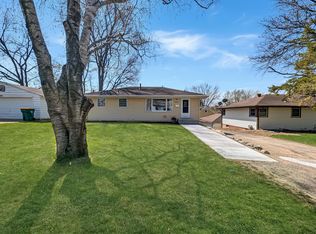 5917 34th Ave N, Crystal, MN 55422