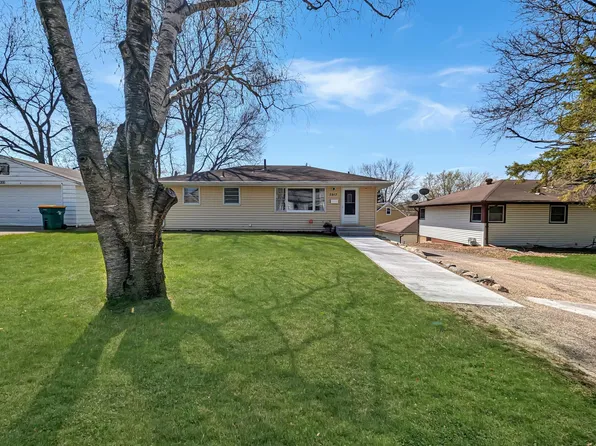 5917 34th Ave N, Crystal, MN 55422