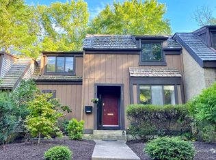 1515 Farsta Ct, Reston, VA 20190