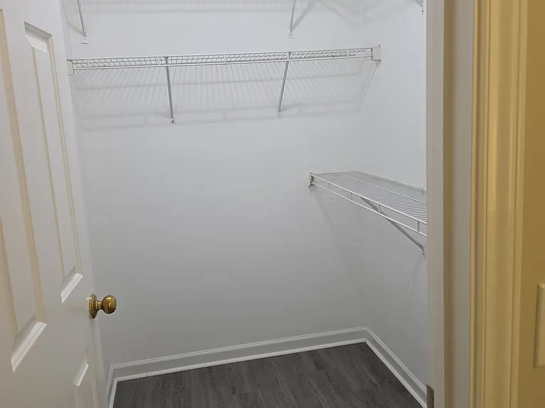 604 Messick Ct — Photo 16