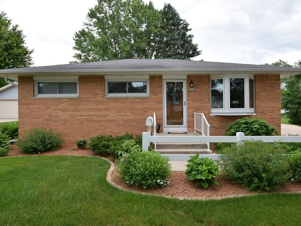 1st image of 1111 Arbor Dr