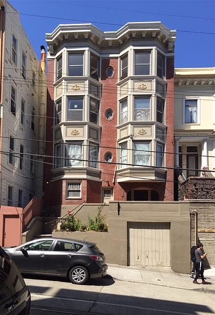 A classic Edwardian with generous Bay Windows