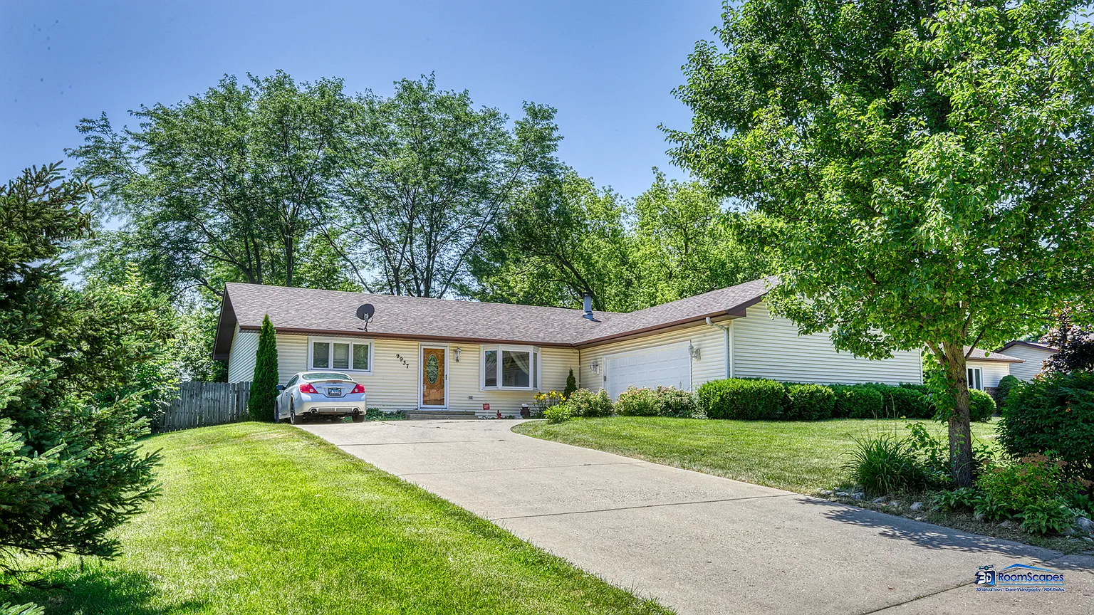9937 W Marguerite Ln photo 1