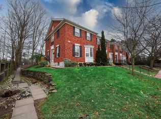 2390 Woodward Ave #22, Burlington, ON L7R 1T9