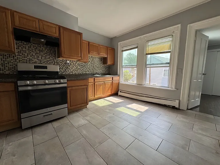 499 Dixwell Ave — Photo 3