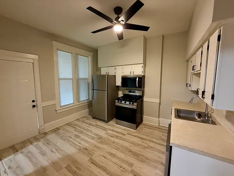 845 N Mozart St #1 — Photo 3