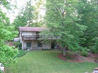 1050 Parkside Dr, Moneta, VA 24121