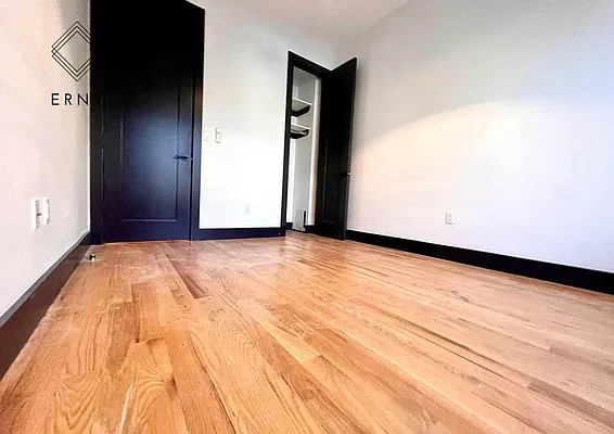 Rented by ERNY LLC | media 19