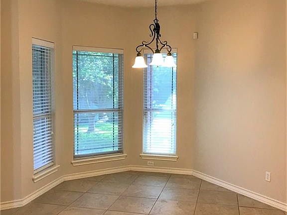 4th image of 6821 Old Square Dr