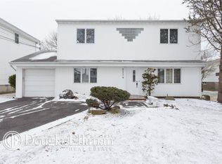 2114 Beverly Way, Merrick, NY 11566