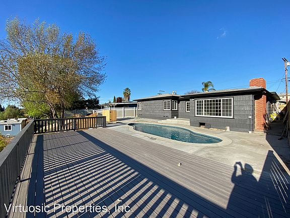 3rd image of 5322-24 W Falls View Dr