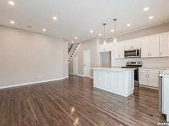 4th image of 145-08 Neponsit Ave