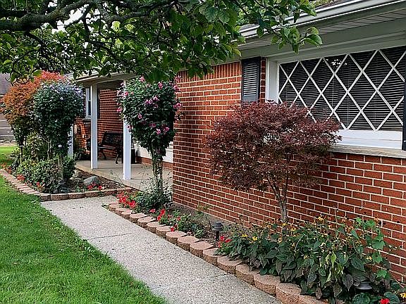 4th image of 28943 Lorikay St