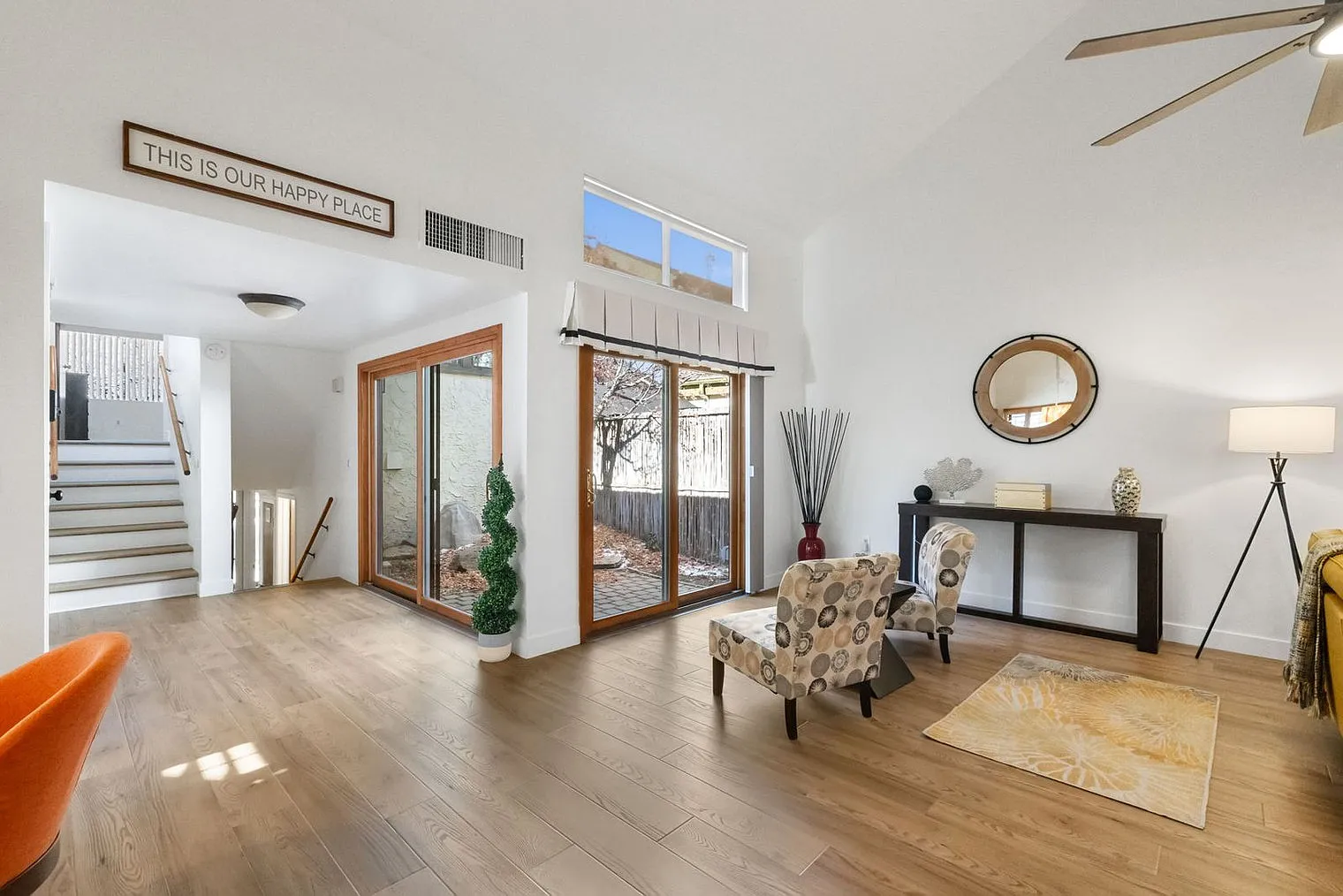 3 bed, 2.5 bath, 1732 sqft, $9,288 — Photo 4