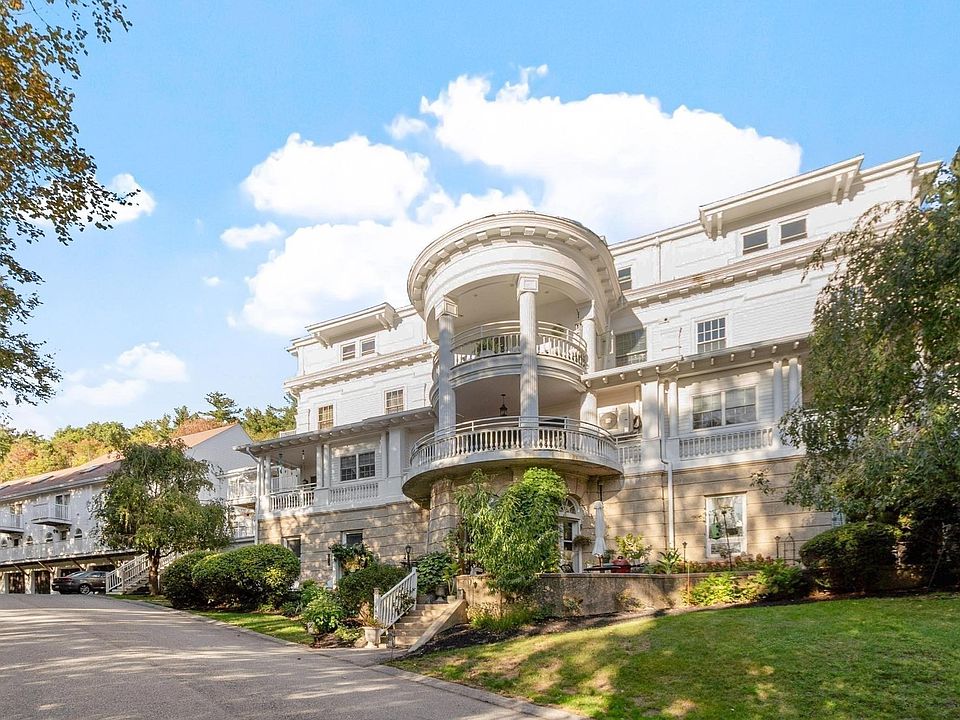 1st image of 1401 Great Pond Rd APT 2