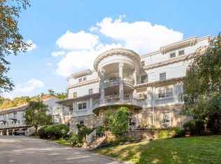 1401 Great Pond Rd APT 2, North Andover, MA 01845