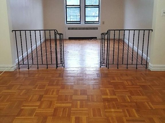 2nd image of 33 Loudoun St APT 4J