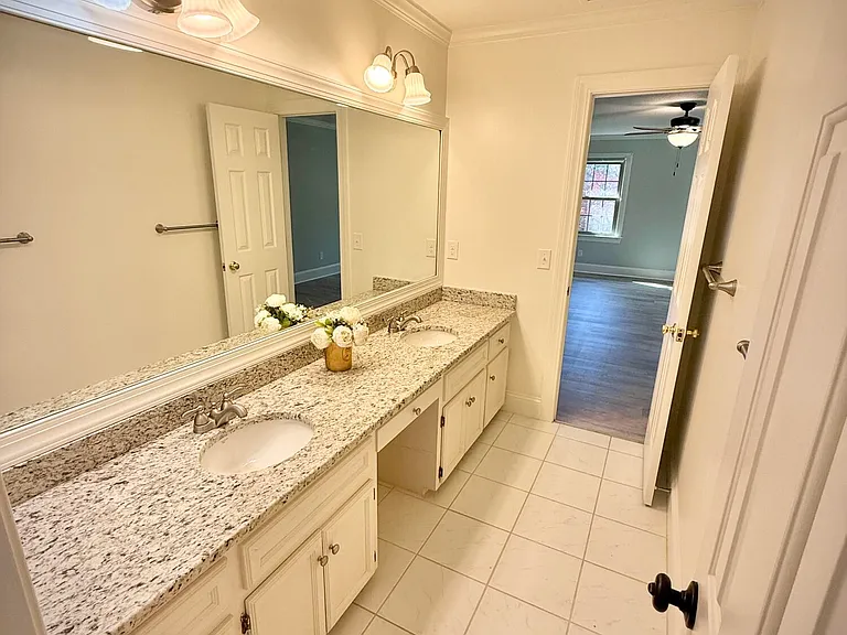 703 Daventry Dr — Photo 47
