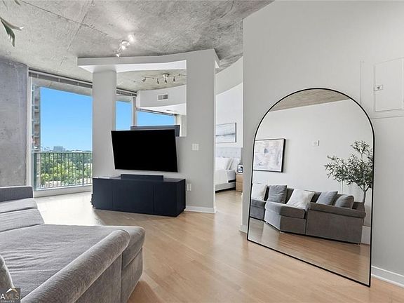 5th image of 361 17th St NW Unit 1105
